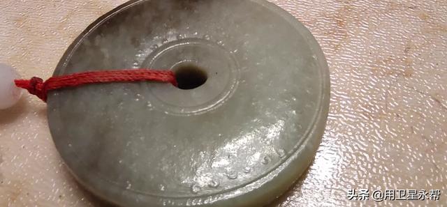 老玉和古玉区别,新玉和老玉的价格有区别吗？体现在哪里？