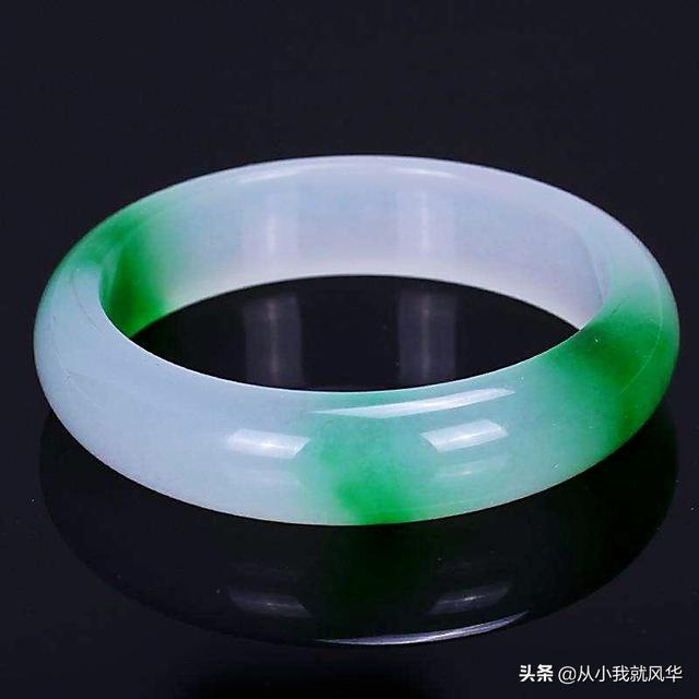 七号老坑碧玉值得买吗,70后适合买什么样的手镯？