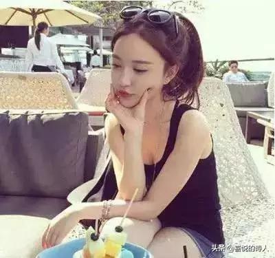 王思聪带女生看房:王思聪电车搭美女你怎么看