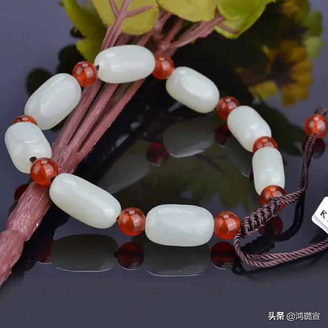 和田玉籽料手串,该如何挑选一串和田玉籽料原石手串？