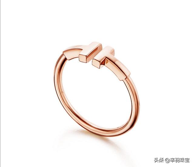 蒂芙尼t1窄版手镯多重,卡地亚戒指好还是蒂芙尼的戒指好？