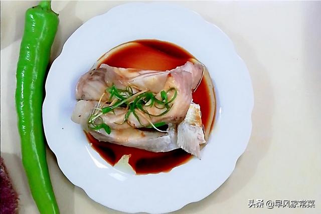中餐厅林大厨清蒸鱼用什么鱼最好:在家里怎么样才能蒸好一盘鱼？