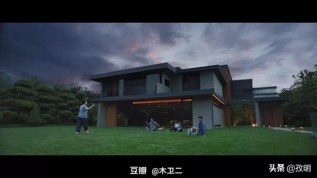 韩国电影寄生虫:《寄生虫》拿下奥斯卡最佳影片，这部电影反映了什么样的韩国经济