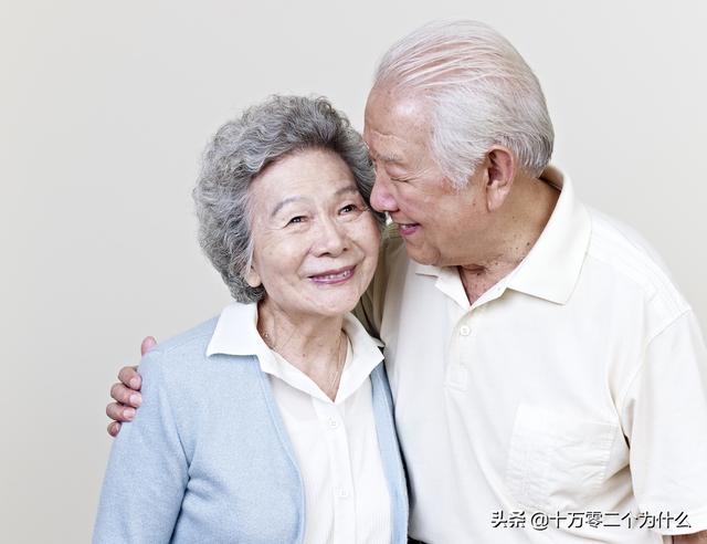 金喜善的老公:汤唯首次晒出老公孩子照片，明星晒孩子正面照有什么危险吗