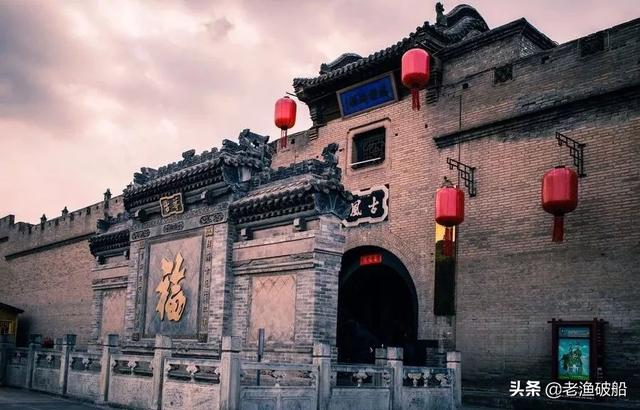 乔家大院灵异事件:乔家大院为啥被“摘牌”？可惜吗？