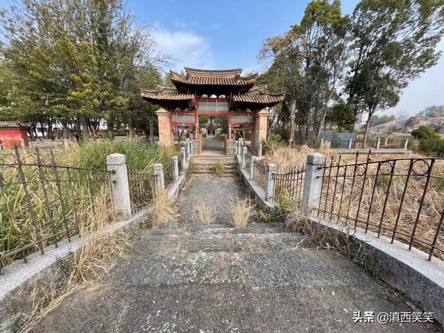 昆明宜良:有知晓昆明宜良文庙的小伙伴吗，是不是这个文庙要重修了？