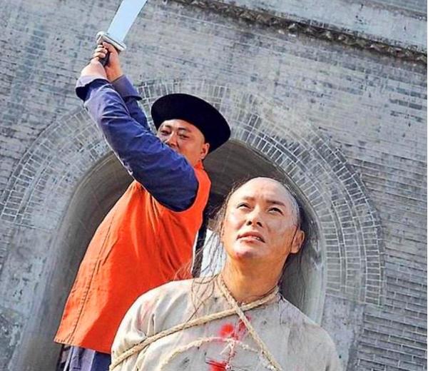 李莲英的舌头特别长:清代李莲英为什么那么得宠