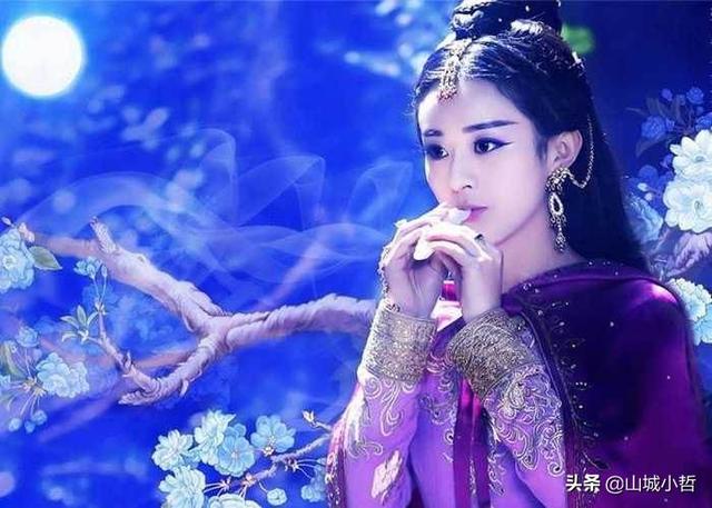 古代皇宫里有那么多妃子，除了伺候皇帝，平时都干什么？