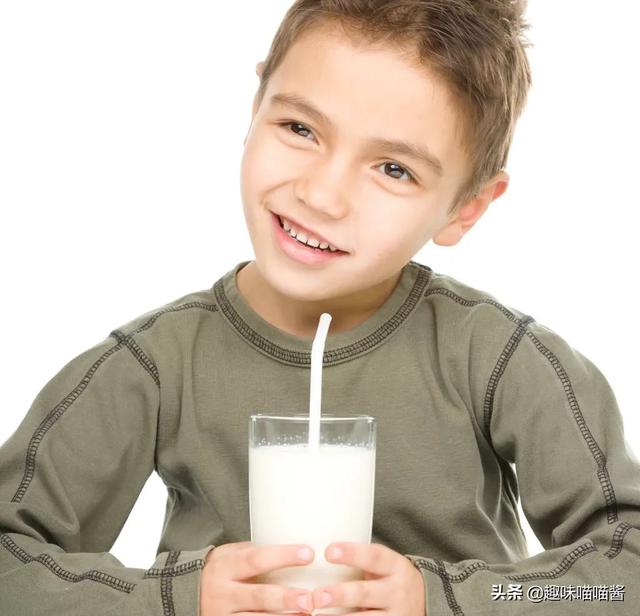 喝牛奶壮阳吗，早上空腹喝牛奶，对身体健康好吗