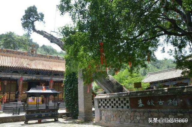 李白祖籍天水,杜甫流寓秦州,谁在天水更有名？