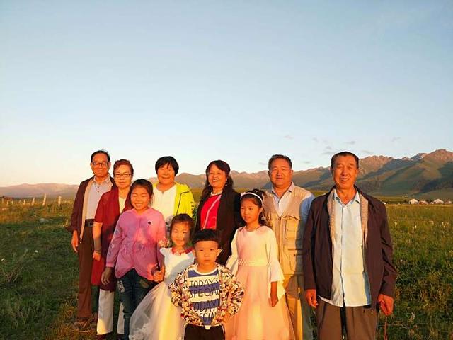 70岁老人微信昵称:七十岁以上的老人还要找老伴吗