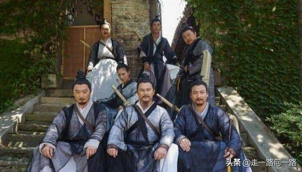 据说古墓派在陕西终南山，那么小龙女和李莫愁都说陕西方言吗？