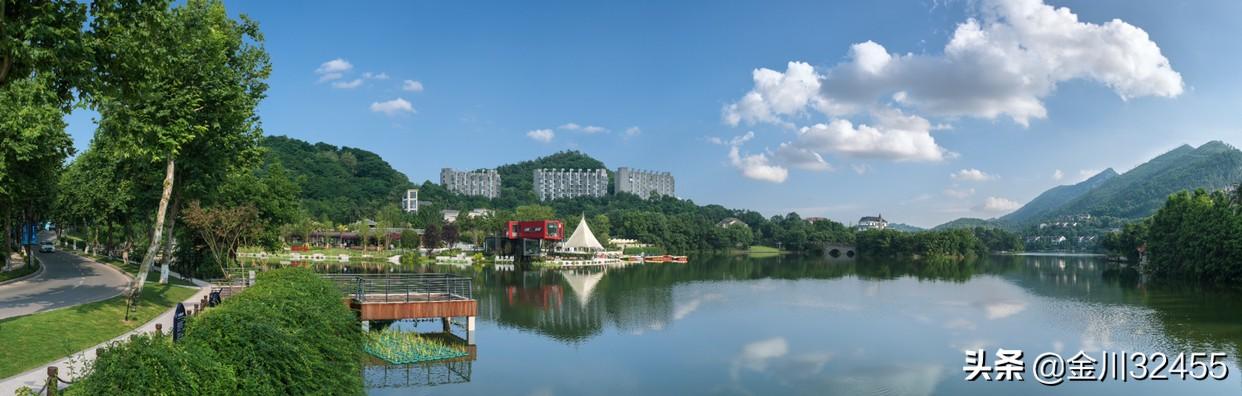 在重庆买别墅,哪个地儿比较可以？最好是那种自然环境很好的？