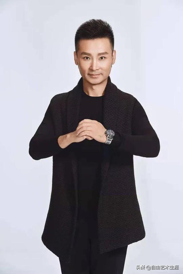 中国男高音歌唱家:在当代中国，大家最喜欢的国宝级青年男高音歌唱家都有谁呢？
