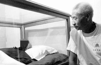 香河第一城灵异事件:为何香河老人遗体经过几十年时间，表面还像打蜡，一点也没腐烂？
