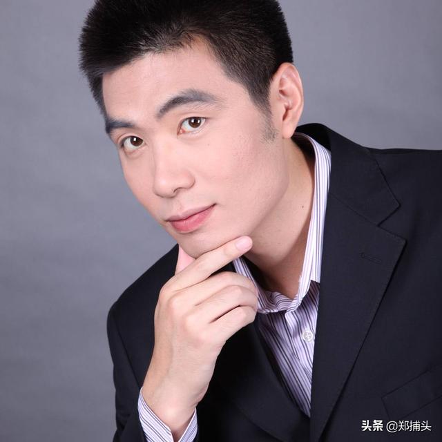 如何评价脱口秀演员周奇墨？