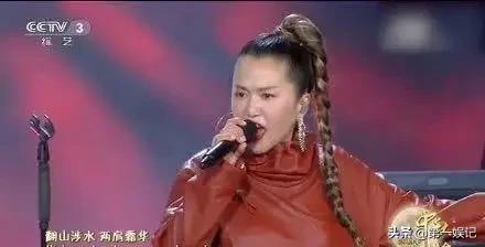 许镜清:谭维维没唱好《敢问路在何方》向许镜清道歉，你怎么评价