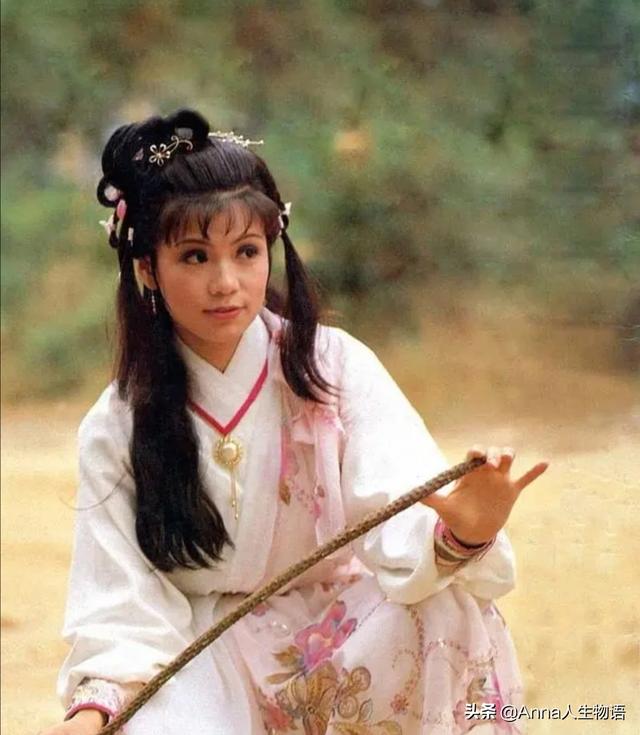 《射雕英雄传》83版黄蓉的扮演者翁美玲,演技如何评价？
