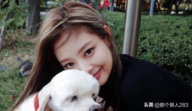 刚认识的女孩怎么聊天,怎么和刚认识的女生聊天呢？