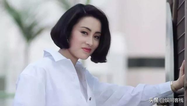 端木樱子:张敏与向华胜谈了八年恋爱，最后却分道扬镳，是怎么回事？