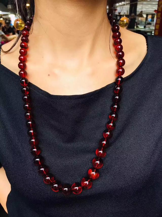 直播间买翡翠可靠吗,有和我一样买过假翡翠手镯的嘛？