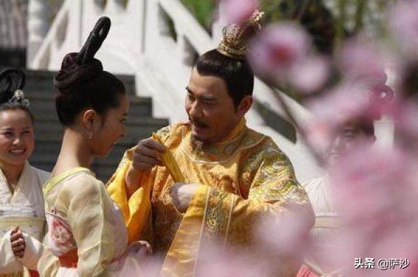 牝犬姊妹花 天魔绳:女太监为什么没有普遍流行？