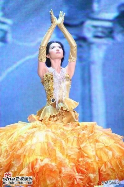 唐嫣参加金鹰节:历届金鹰女神，在你心中最美的是哪一位？美图为证？