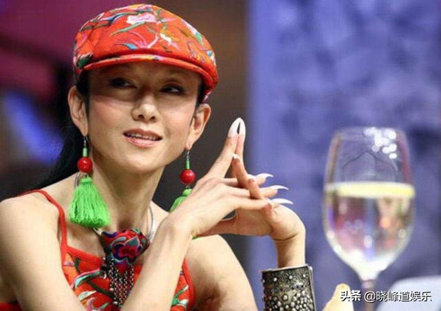 杨丽萍个人资料:一直想问杨丽萍这么多年吃这么少，身体受得了吗？