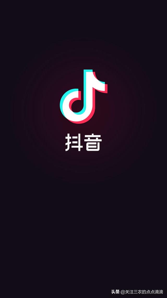 这个新年你们是怎么过的,多久没有一家人坐一起了呢？