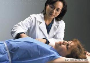 用什么方法让乳汁分泌快:促进乳汁分泌最快的方法 哺乳期妈妈怎么样喝会让奶水多？