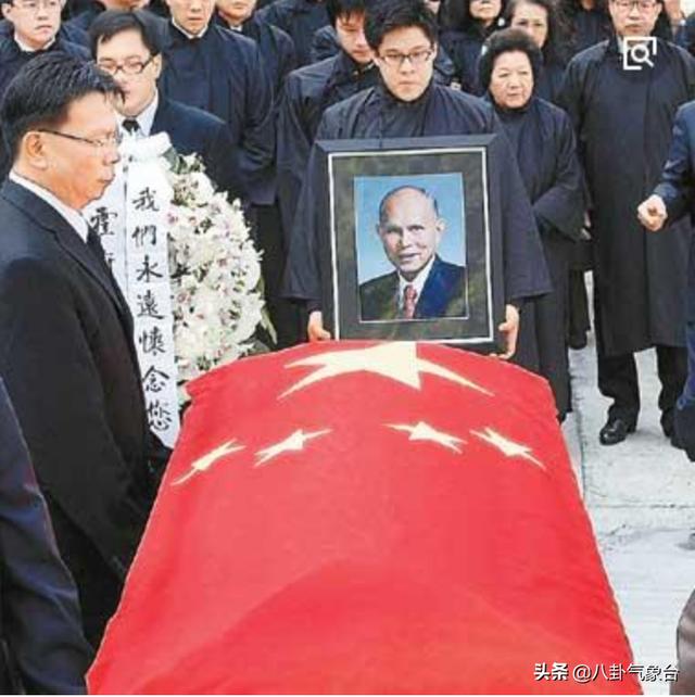 阿旺晋美:何鸿燊的葬礼会盖国旗吗？