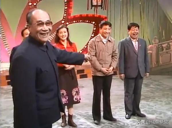 海清小品:相声演员拜师摆知是不是陈规陋习？