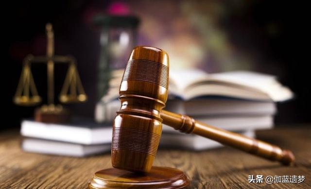 缓刑一年以上或实刑十个月以上,哪个好？为什么？