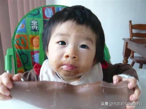 轻度四环素牙是什么颜色:四环素牙涂什么颜色的口红 什么是牙齿美白，什么样的牙齿适合美白？
