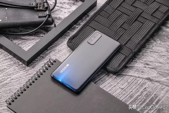 价格在2500元以内,现阶段更换一部5G手机选哪个更具性价比？