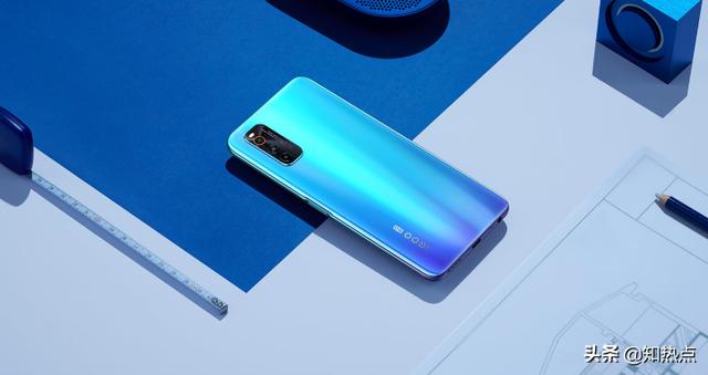 iQOO Neo3极点屏材质怎么样？