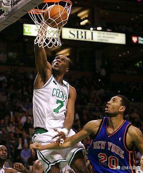 艾尔哈灵顿姚明:艾尔 哈灵顿 NBA中有实力却从未入选过全明星，你最先想到的球员是谁？