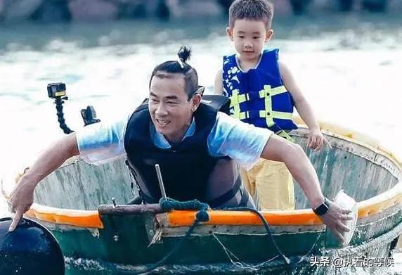 陈小春比应釆儿大几岁:如何看待一段年龄差距比较大的感情？