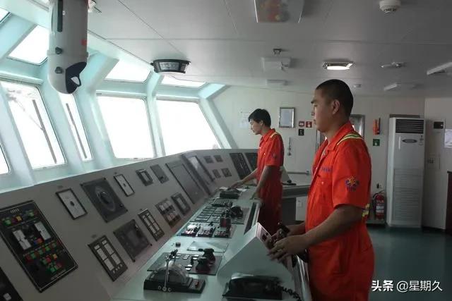 中国飞机失踪的诡异事件，船员经常在大海深处航行，有没有遇见过什么古怪的事情呢