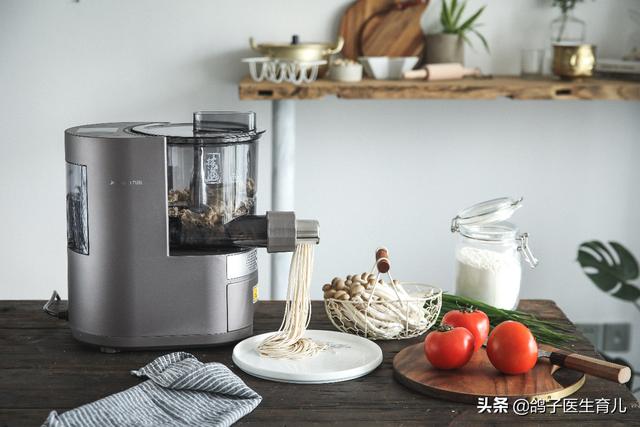 狗粮制作机器设备家用:办个小型的狗粮加工厂需要哪些设备？