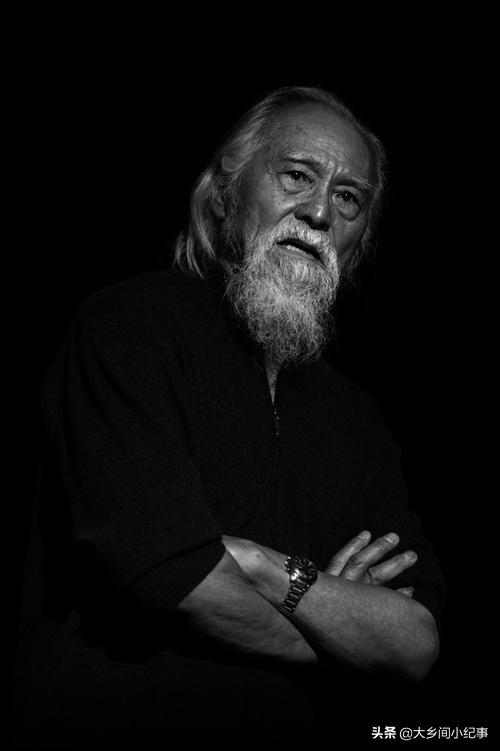 为什么很多画家喜欢留长发?长头发对绘画有什么帮助?-惠修网