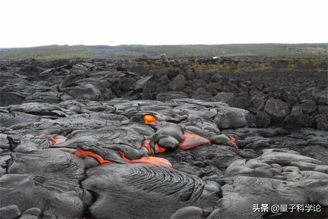 月球背面惊天秘密，嫦娥4号周边出现2200万亿吨异物，月球背面还有什么秘密