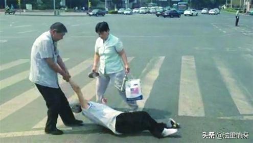 卢庚戌被打:儿子不听话，忍不住打了他，打完以后又很心疼怎么办？