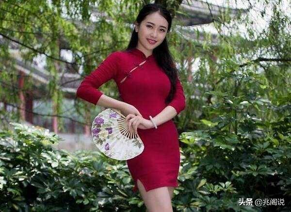 女生在结婚前后均与前任保持联系且偶尔见面是出于什么心态？