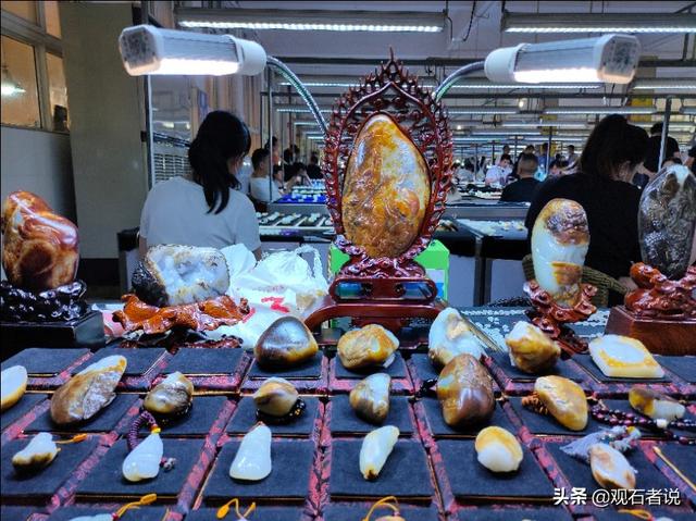 玉石种类大全及图片欣赏,四大名玉有谁知道？配图欣赏欣赏？