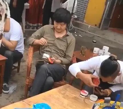 董洁陈坤:如何评价李冰冰和陈坤的关系？