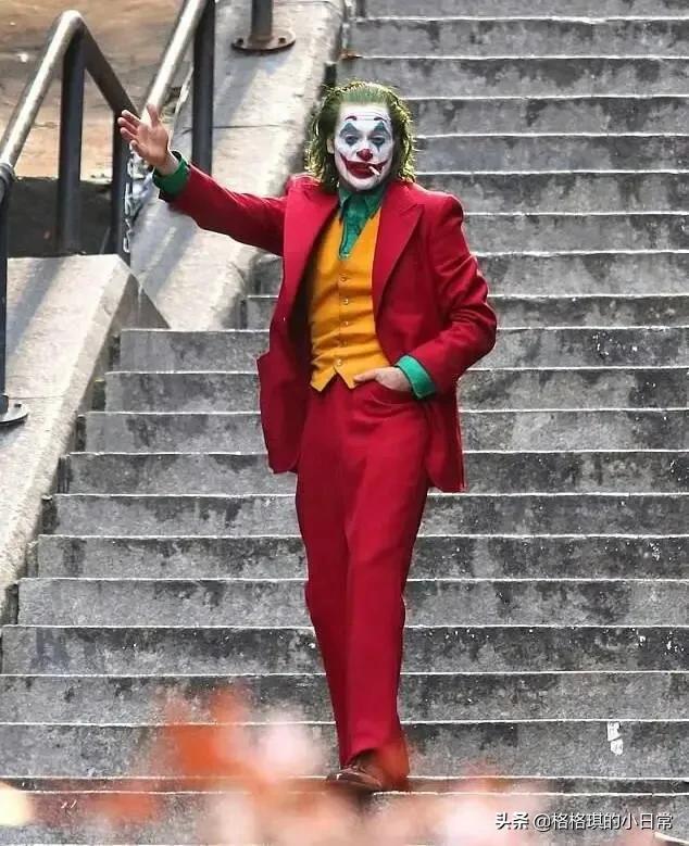 小丑为什么能火起来小丑强颜欢笑图片头像
