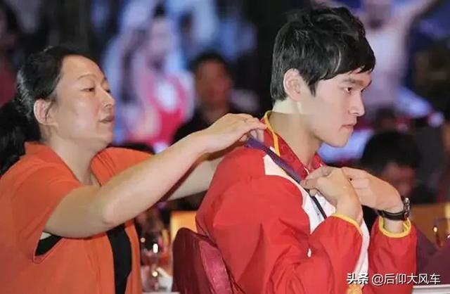 傅园慧孙杨:赢了，8年禁赛决定被撤销，孙杨为何能够逆转局面？