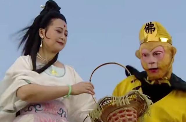 藏獒驮佛图片:《西游记》里为什么有后台的妖怪见了主人都乖乖现出原形？