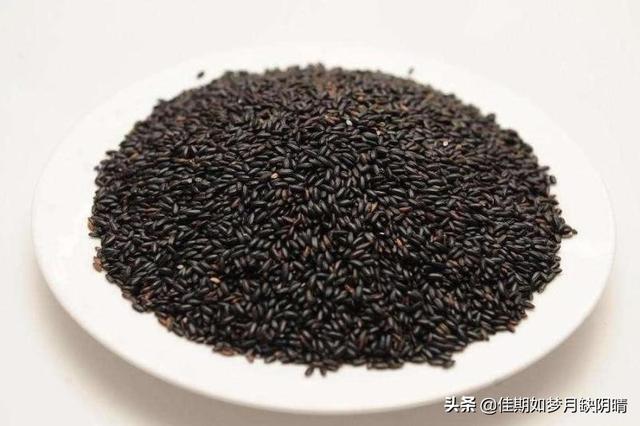 黑小米的功效与作用，黑小米和黑米是一种东西吗？